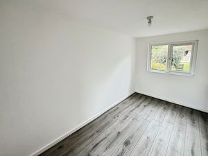 Dining room- click for photo gallery